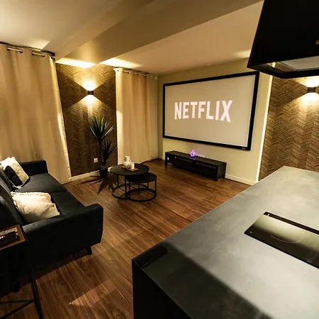 Lv Jaude Apartment