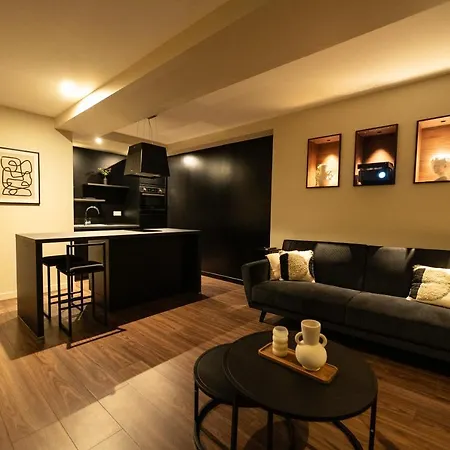 Lv Jaude Apartment